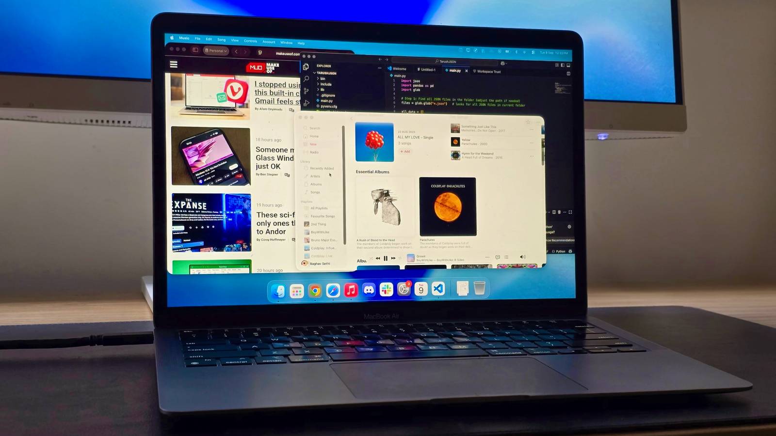 Macbook Open Screen I'm sticking with my M1 MacBook until it dies—here's my plan and reasoning