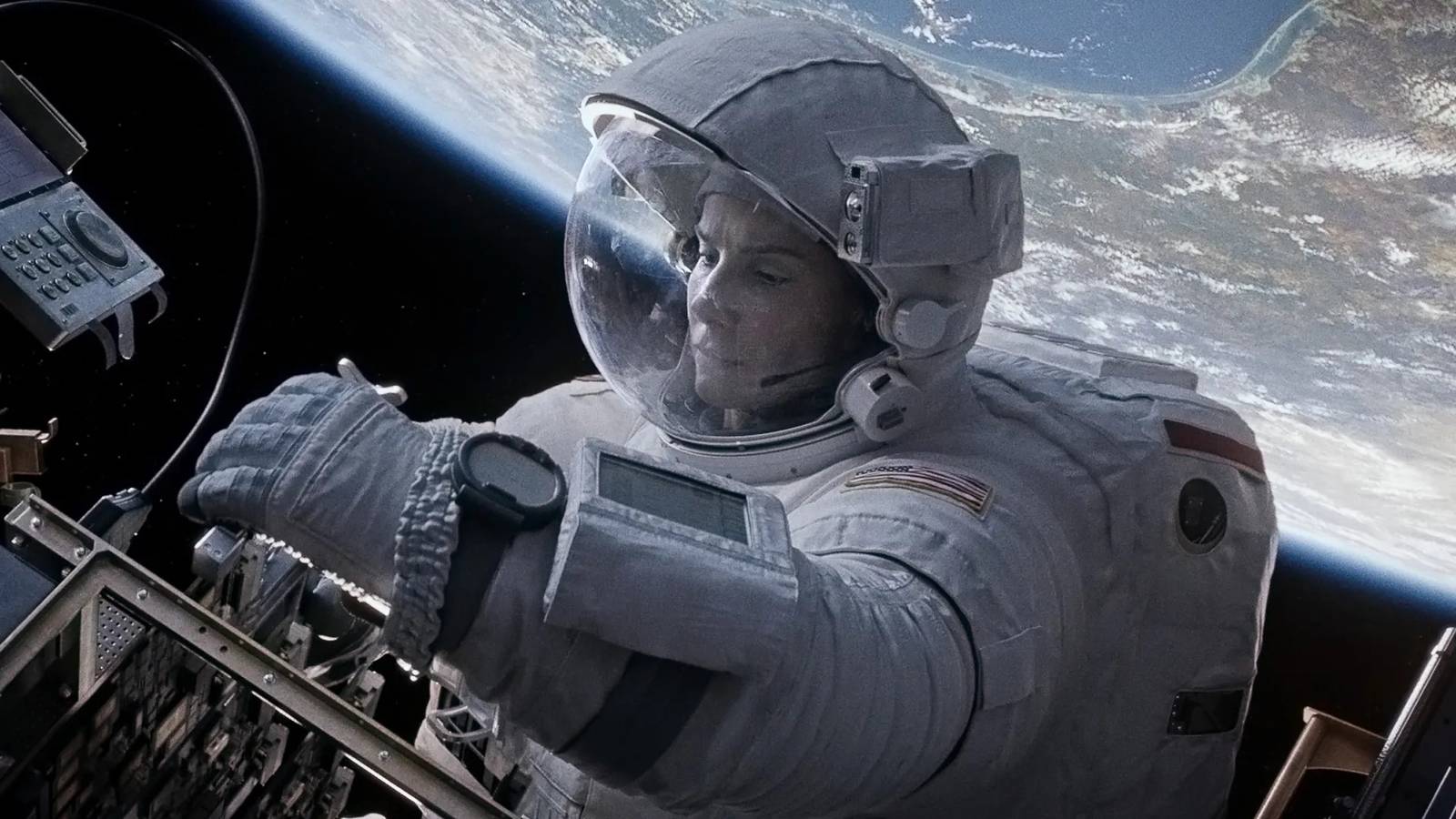 4 sci-fi movies that capture the “alone in space” feeling perfectly 4 sci-fi movies that capture the “alone in space” feeling perfectly