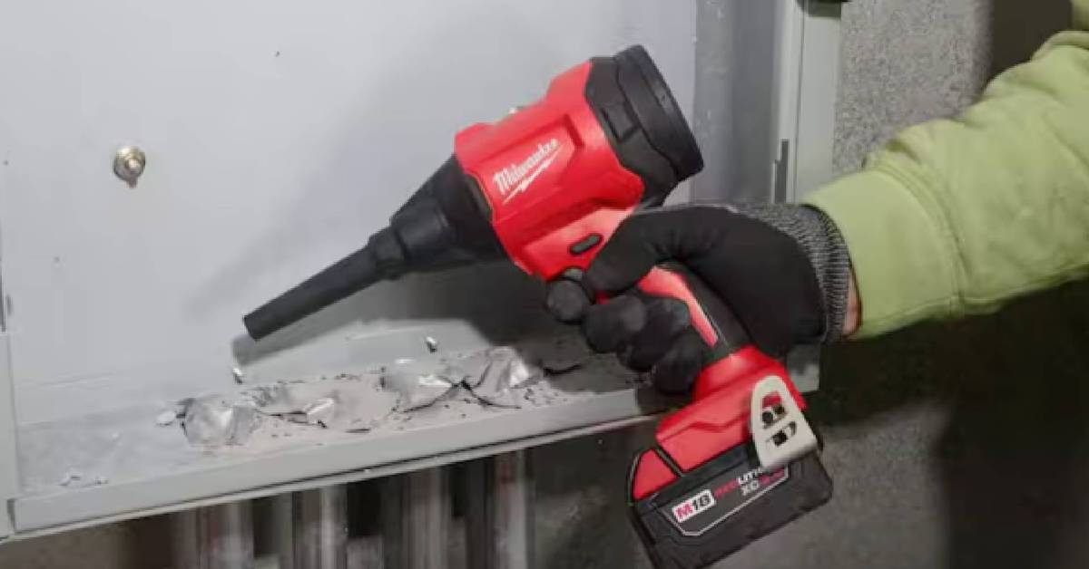 nebo flashlight 6640 Nebo Tools Big Larry Pro Rechargeable 6640