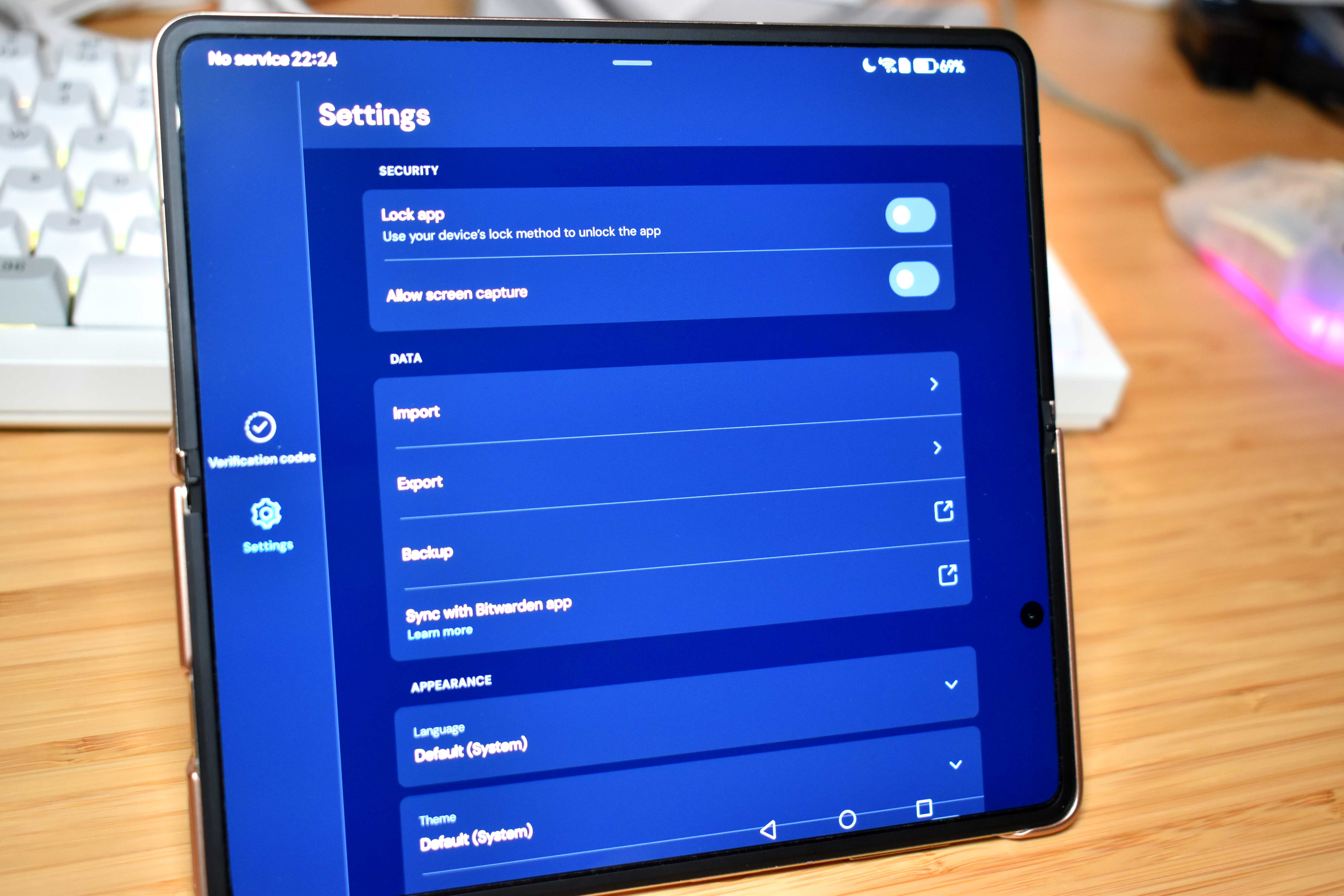bitwarden authenticator app settings