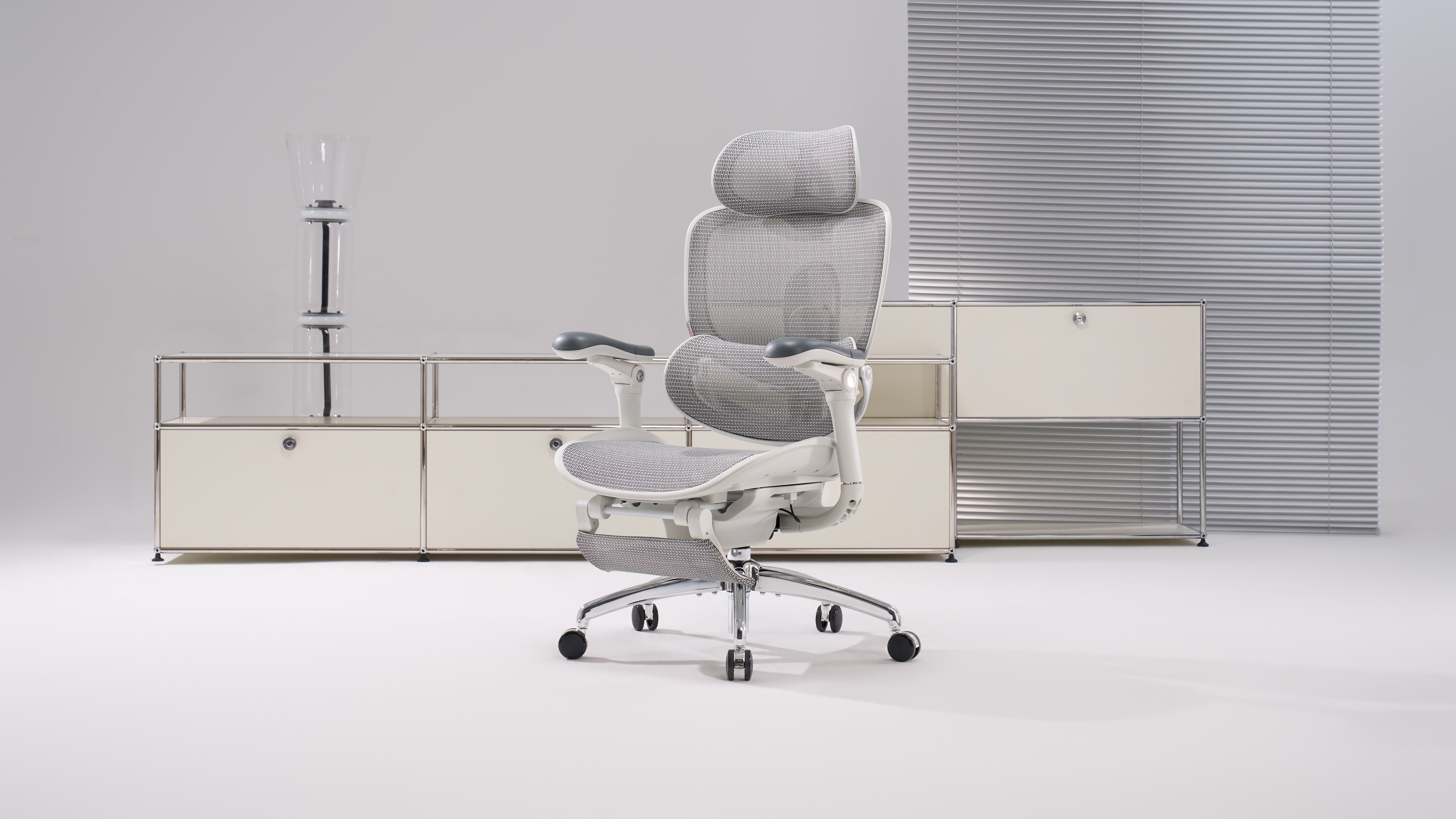 The Sihoo Doro C300 Pro V2: An ergonomic chair that adapts to the way you move