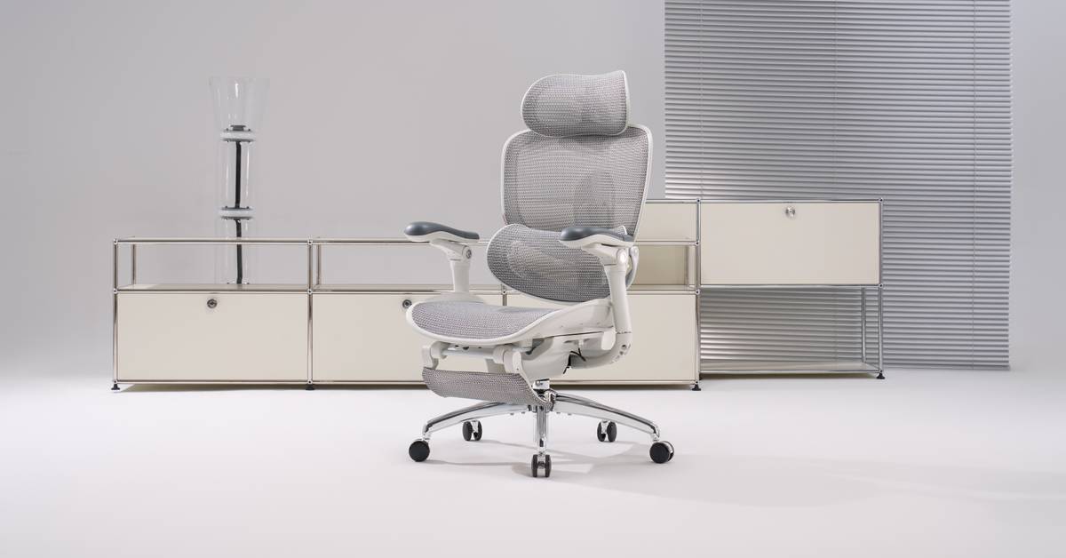 The Sihoo Doro C300 Pro V2: An ergonomic chair that adapts to the