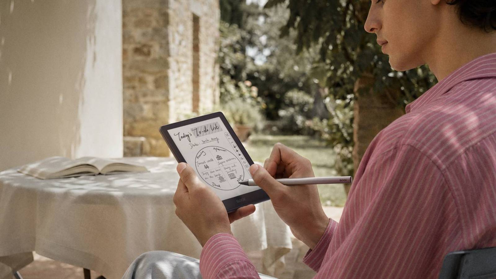 This e-reader brand just announced 4 new models that beat Kindle at the one thing that matters