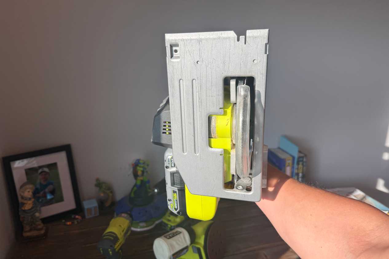 ryobi circular saw bottom