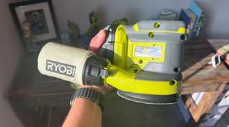 ryobi sander in hand