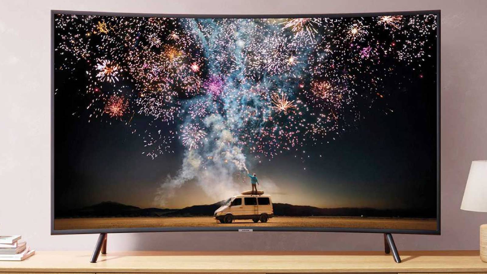 Curved TVs were supposed to be the future of home entertainment — here’s exactly why they disappeared Curved TVs were supposed to be the future of home entertainment — here’s exactly why they disappeared