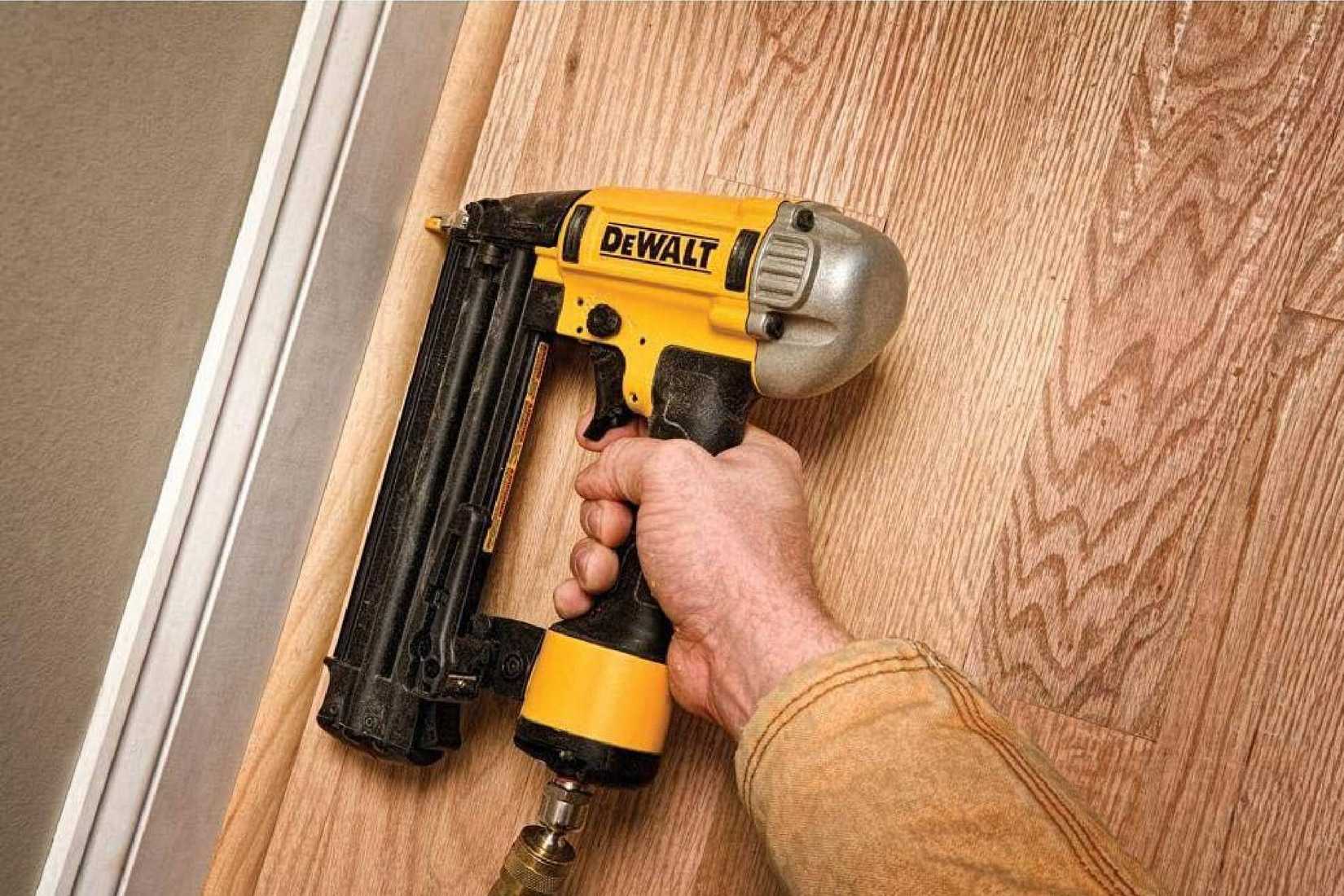 DeWalt 18-gauge 