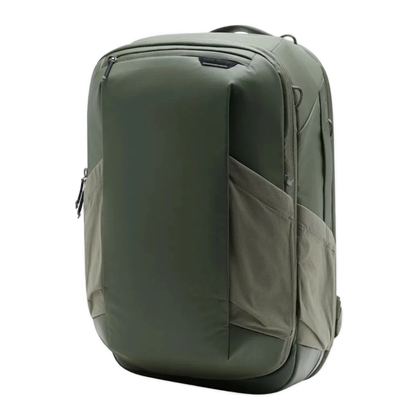 The Peak Design 2-in-1 travel bag in a transparent render.