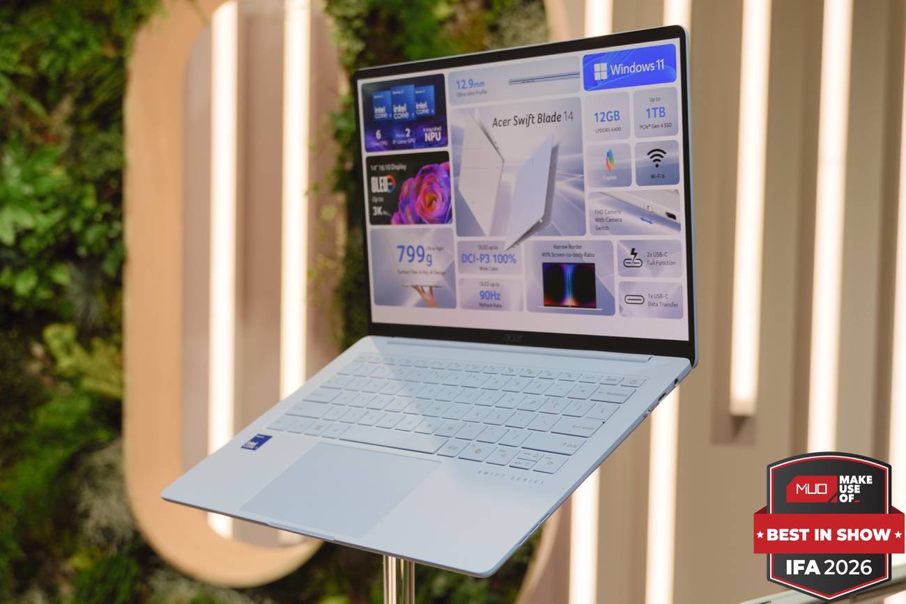The Acer Swift Blade 14 on a stand with the MUO best in show badge.