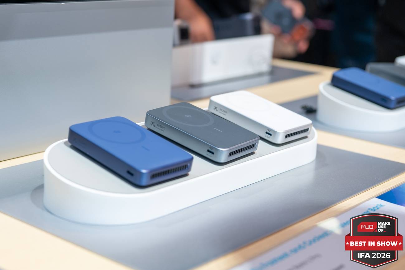 anker mag go 2 pro power banks in a row.