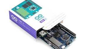 arduino-uno-q-unboxing