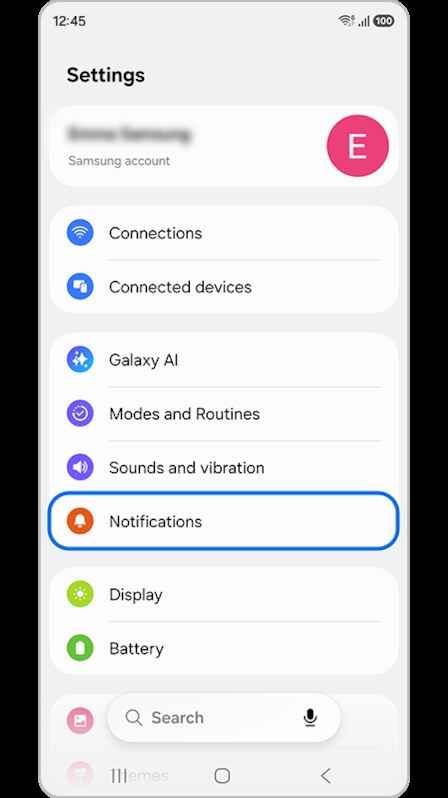 Samsung settings menu with the Notifications option highlighted
