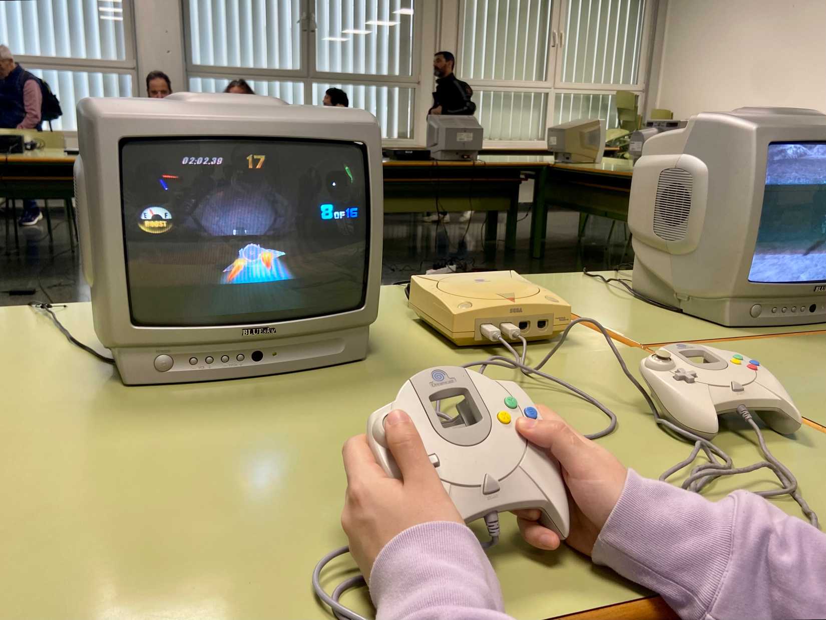 playing dreamcast on crt television.