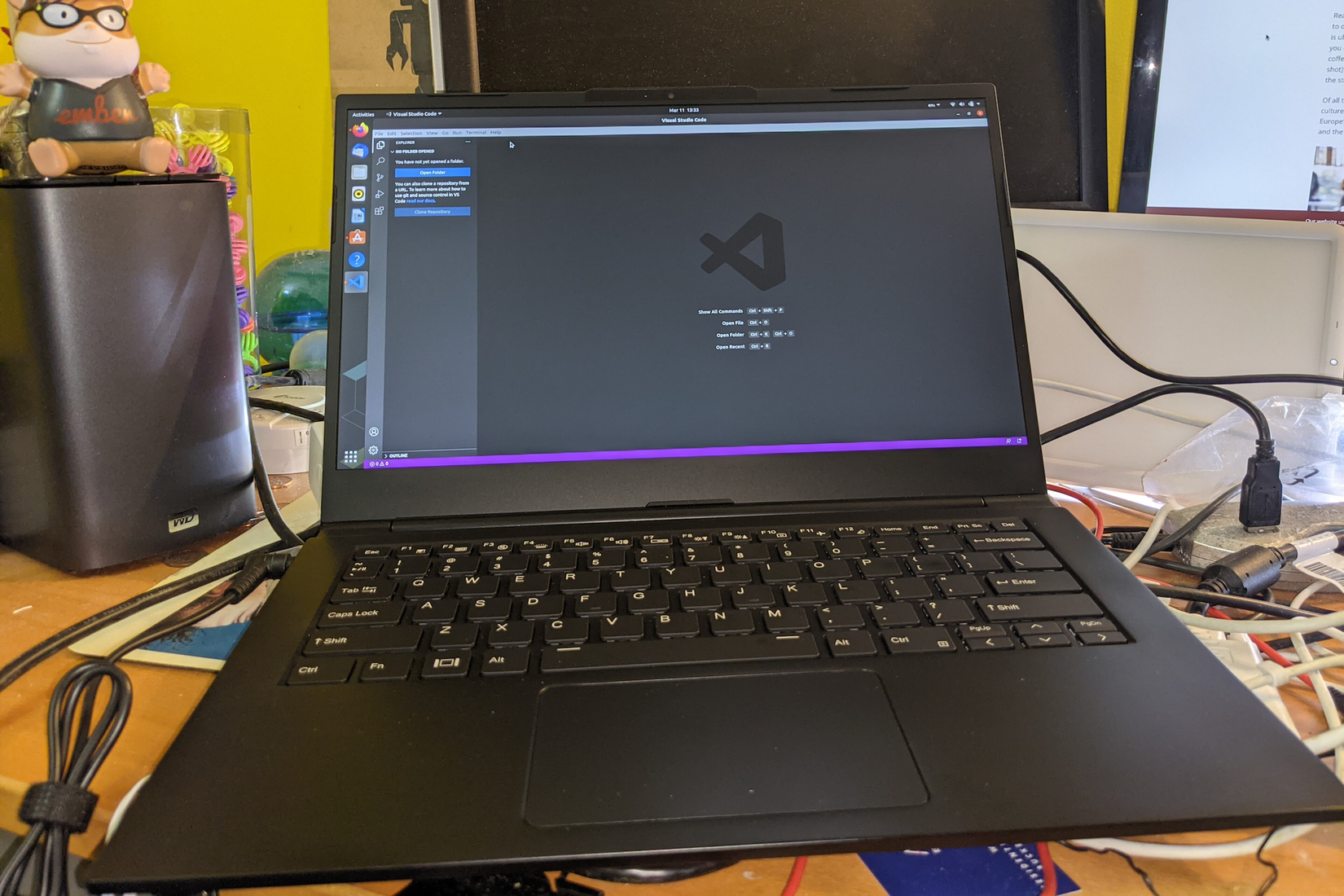 Unboxing of a new System76 Lemur Pro laptop.