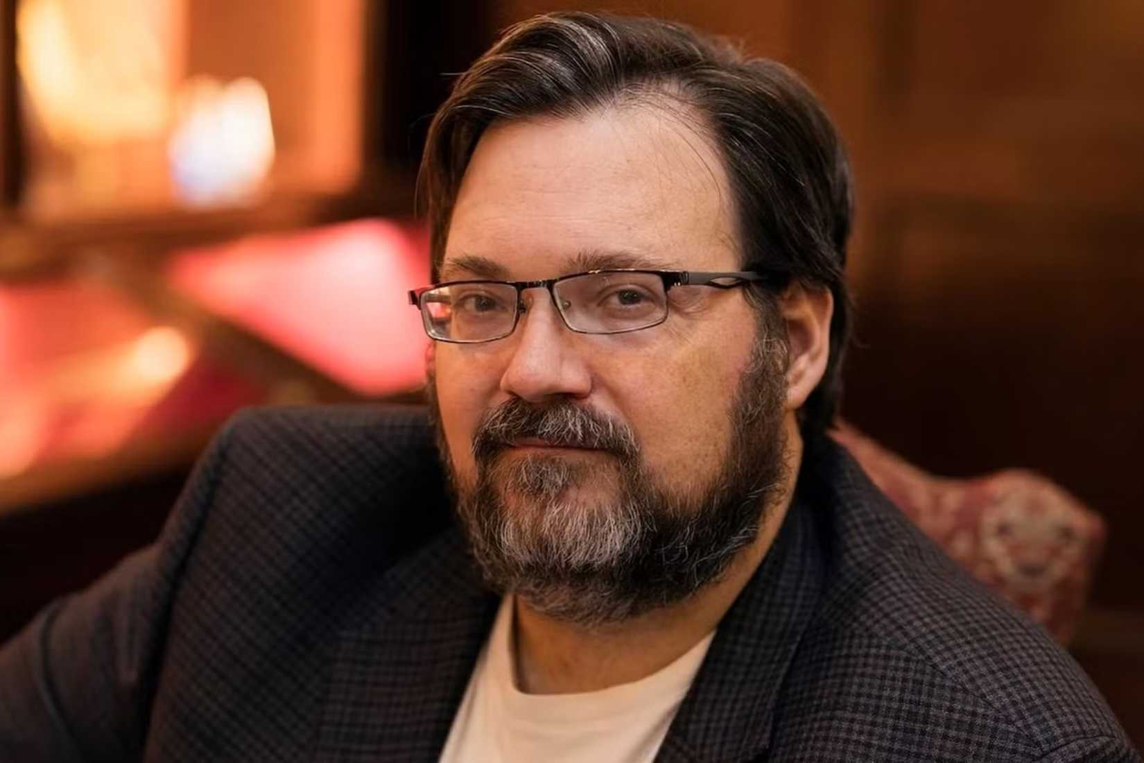 brandon-sanderson-headshot