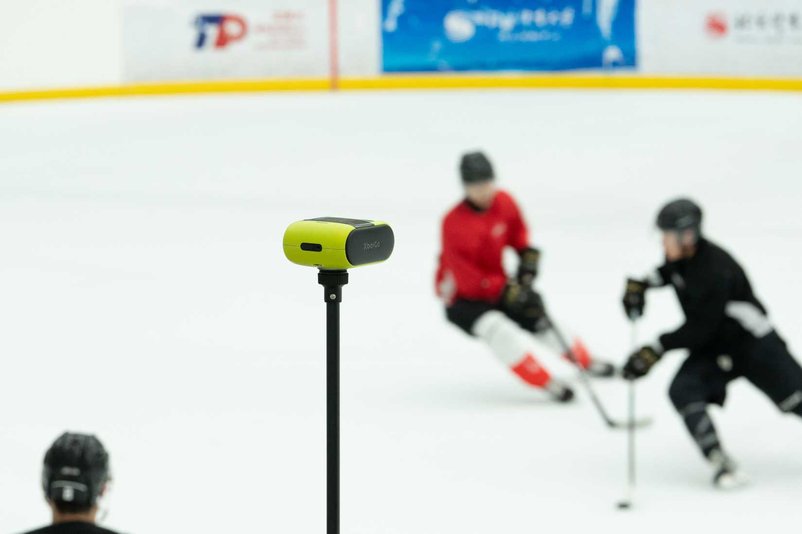 XbotGo Falcon camera recording a hockey-game.
