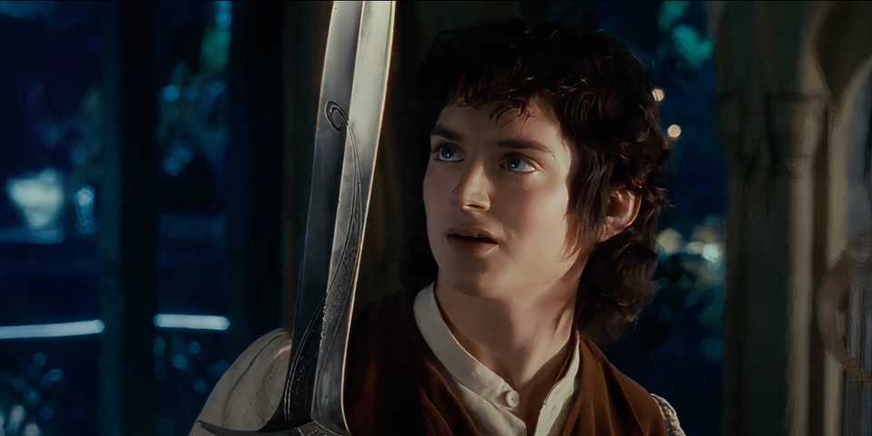 frodo-unsheaths-sting.jpeg