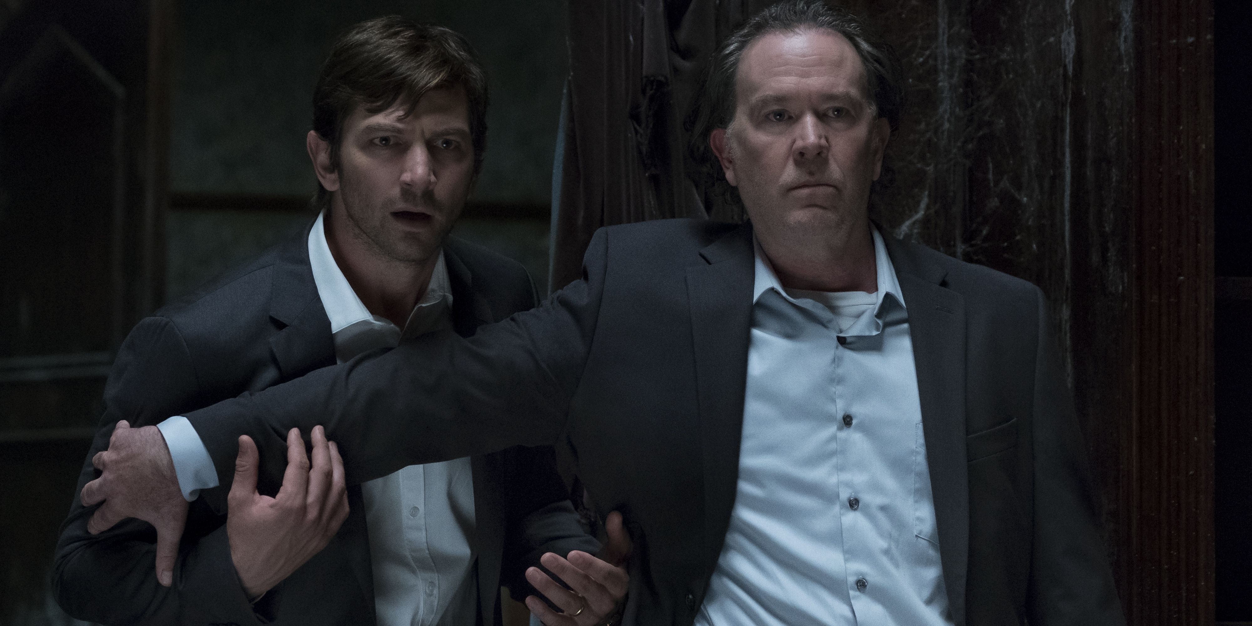 steven-and-hugh-in-the-haunting-of-hill-house.jpg