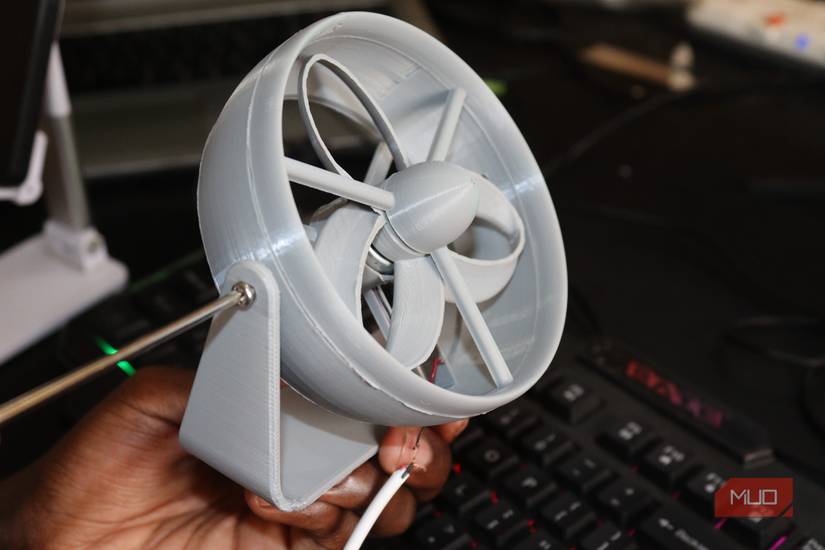 How to Build a Simple Desktop Fan