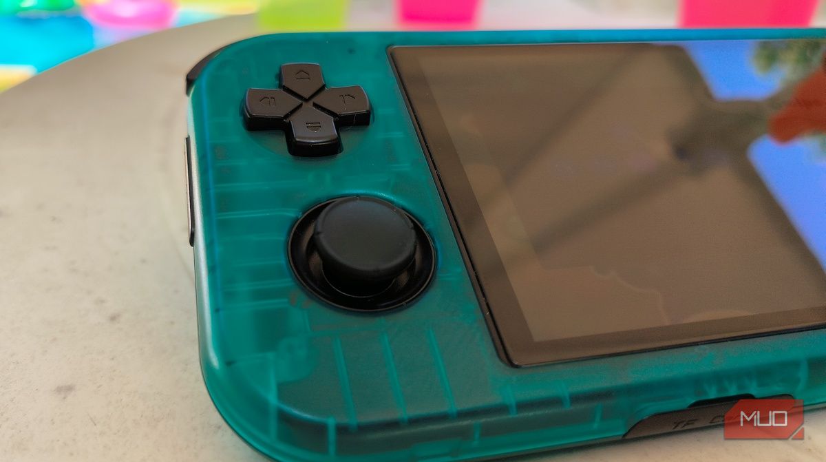 Retroid Pocket 3+: The Handbag-Sized Retro Gaming Console