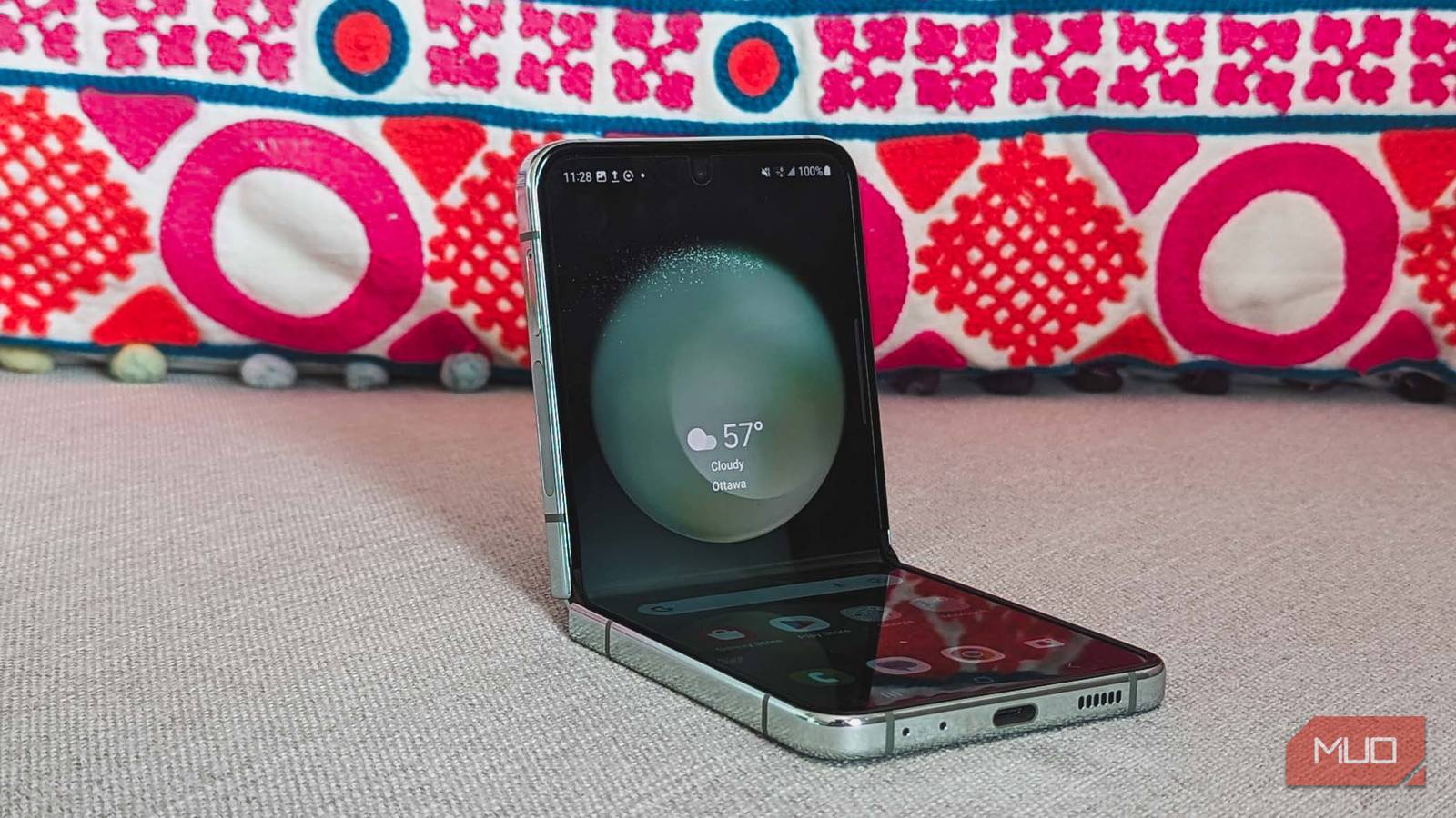 Samsung Galaxy Z Flip5 Review: Still the King of the Clamshell
