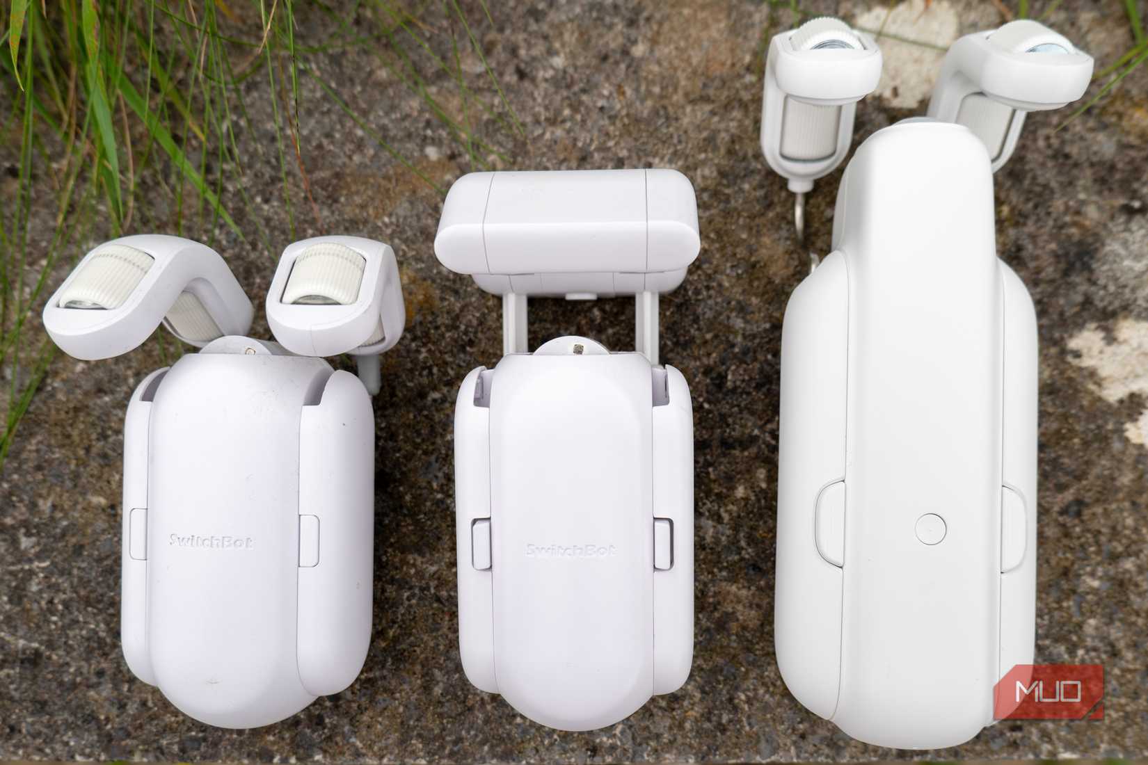 switchbot curtain 3 - size comparison