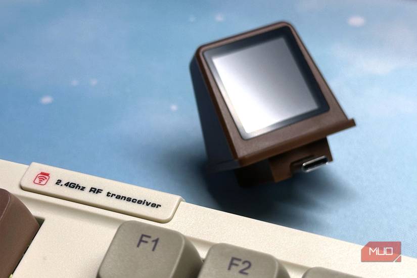 Epomaker RT100 Review: A Quiet and Comfortable Typing Experience