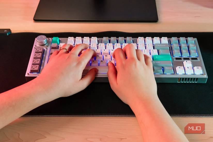 Lemokey L3 Review: Keychron's First Gaming Keyboard Is Pure Quality