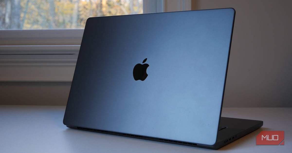 MacBook Pro (Apple M3 Pro) 16インチ Amazon.com: Apple 2023 MacBook Pro Laptop M3 Pro chip with