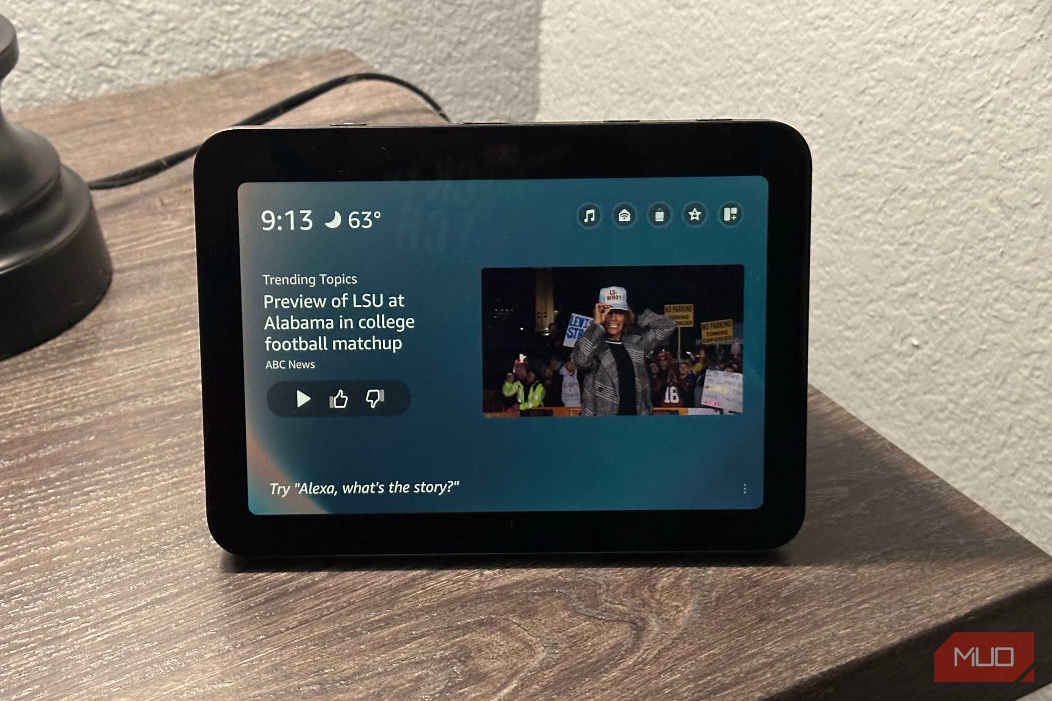 amazon echo show 8 adaptive content close