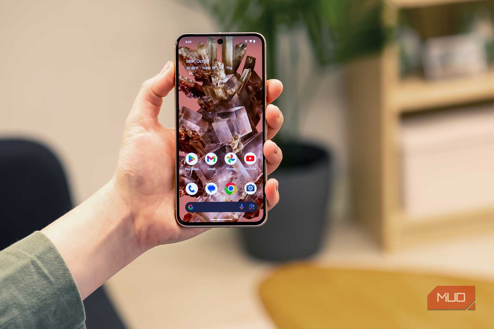 The 5 Key Differences Between the Google Pixel 8a and Pixel 8