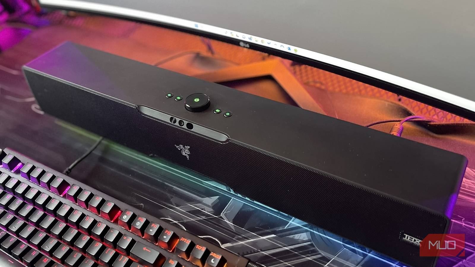 Razer Leviathan Pro V2 Review: Powerful Audio and Signature RGB