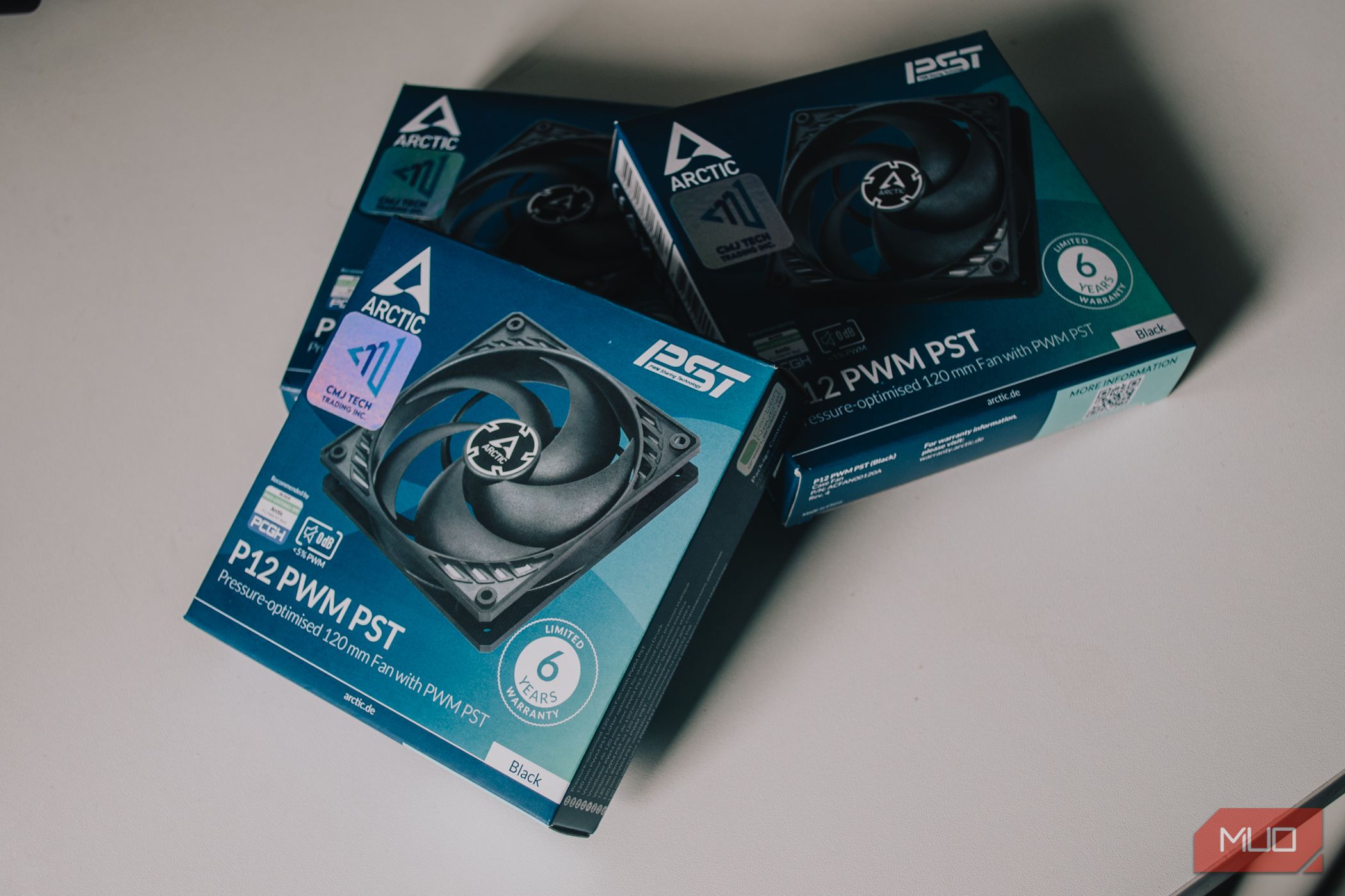thumbnail image 2 of ARCTIC P12 PWM PST 5-Pack - 120mm Case Fans With PWM Sharing Technology 2 of 5