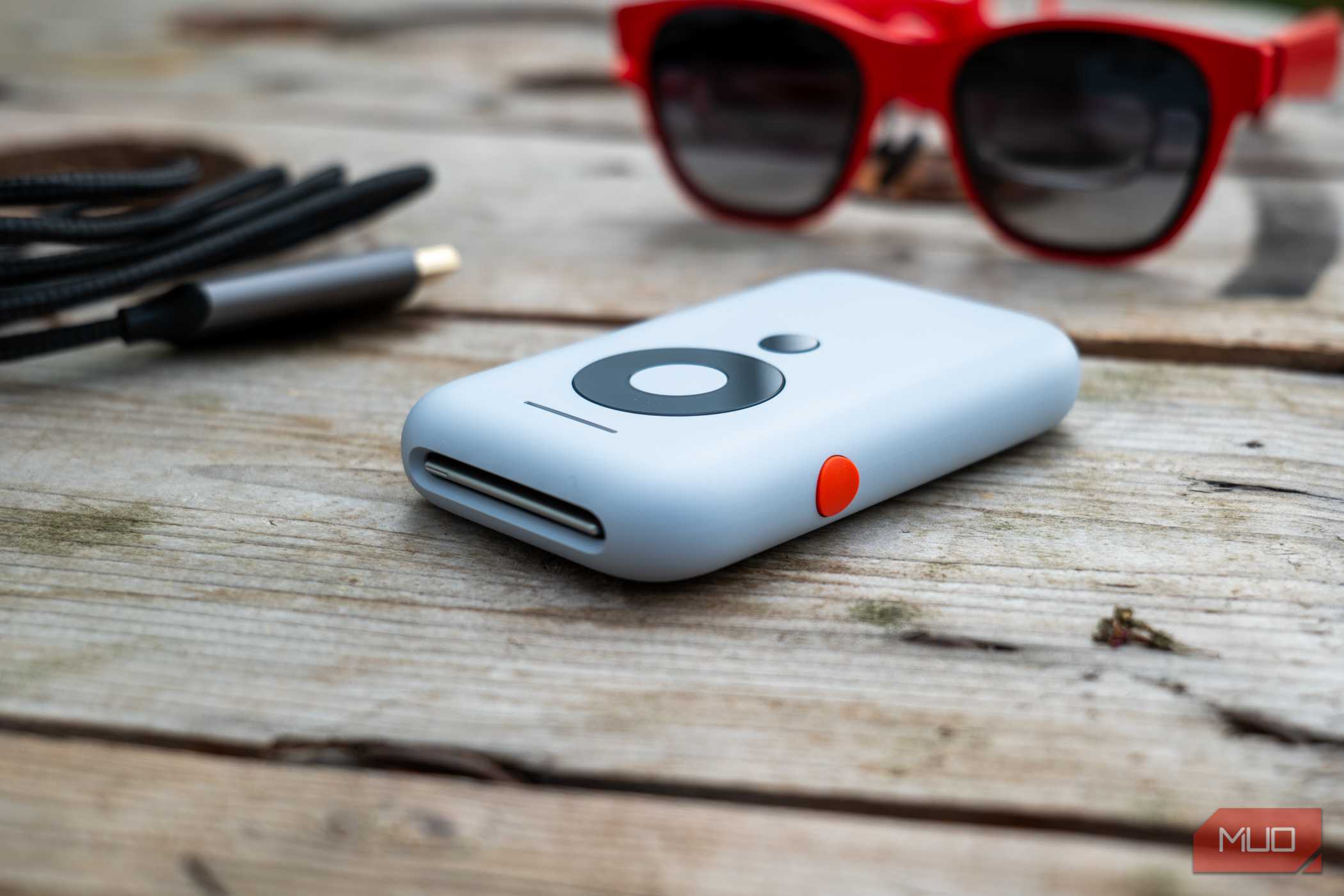 xreal air 2 review - xreal beam design power