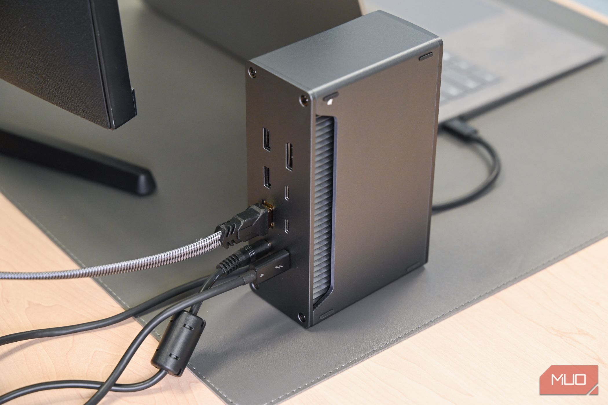 cables-plugged-into-the-back-