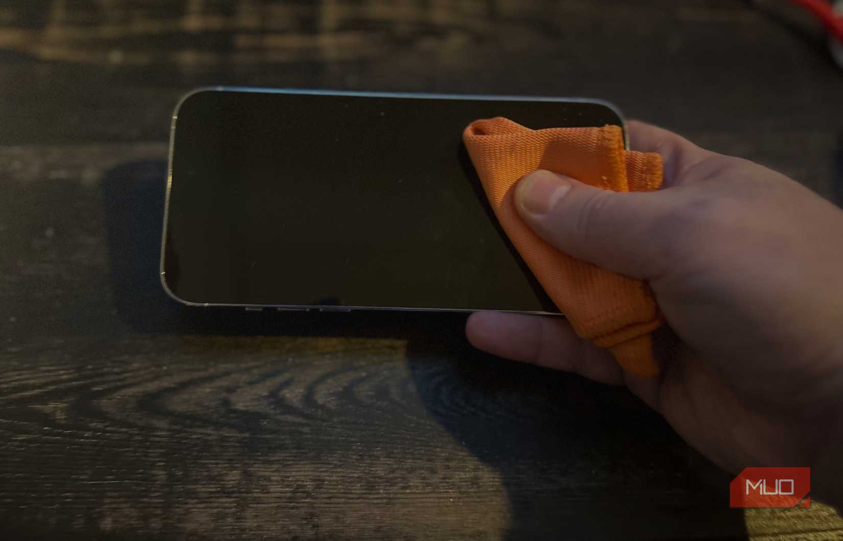 صفحهٔ آیفون تمیز