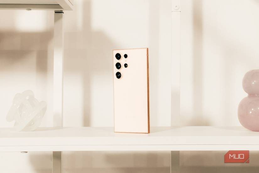 گلکسی S24 Ultra – پشت تیتانیوم زرد