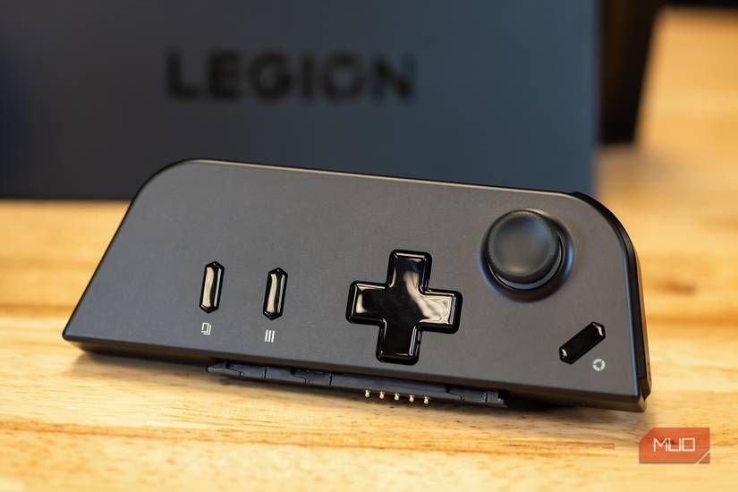 Lenovo Legion Go Review: A Beautiful, Bulky Letdown