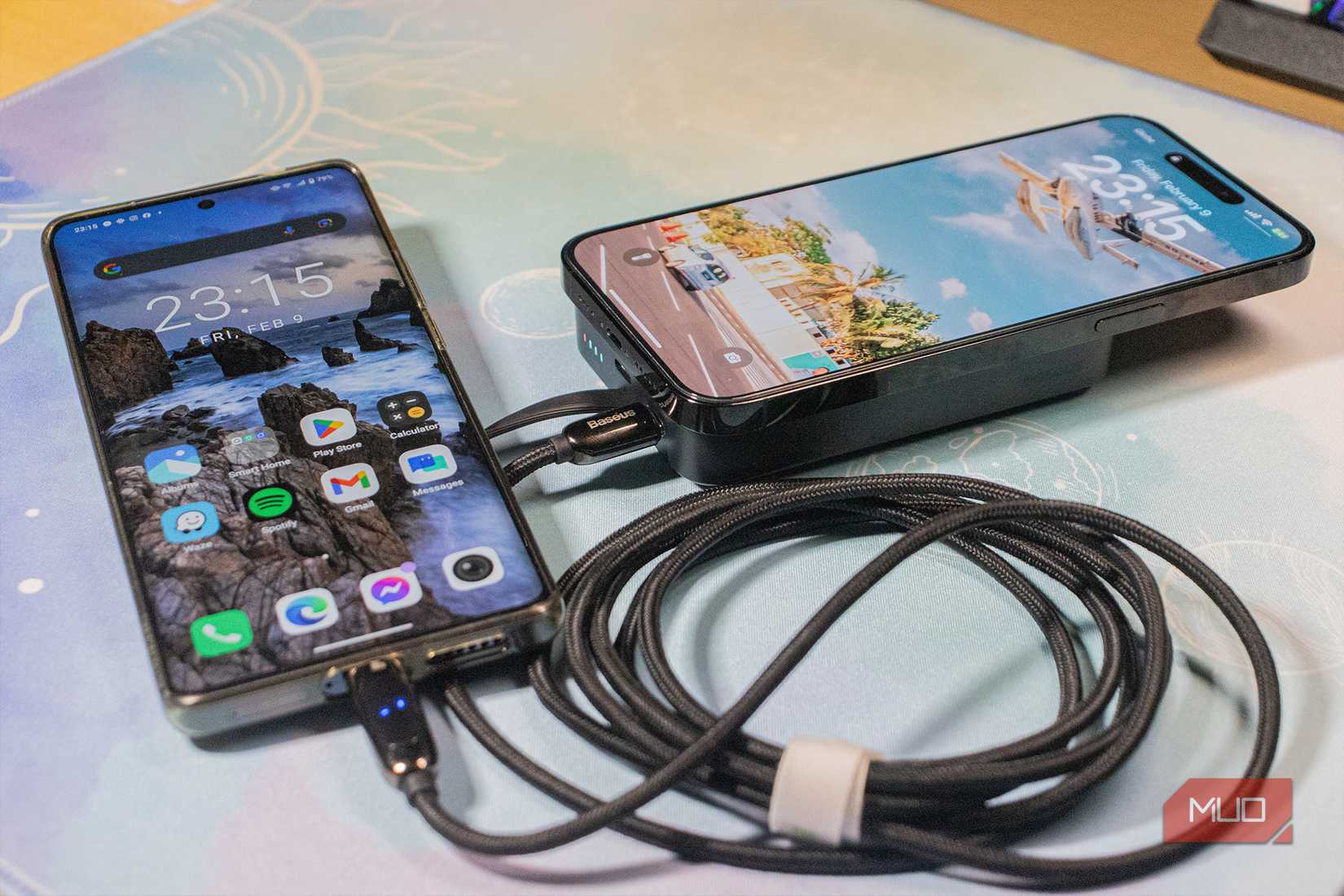 Baseus Magnetic Power Bank charging two devices