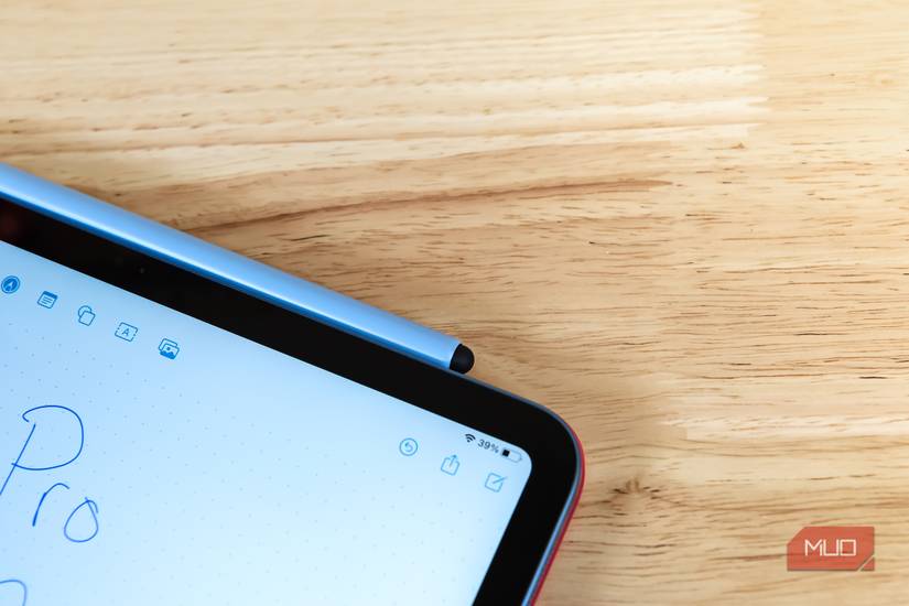 بالای ZAGG Pro Stylus 2 روی آیپد