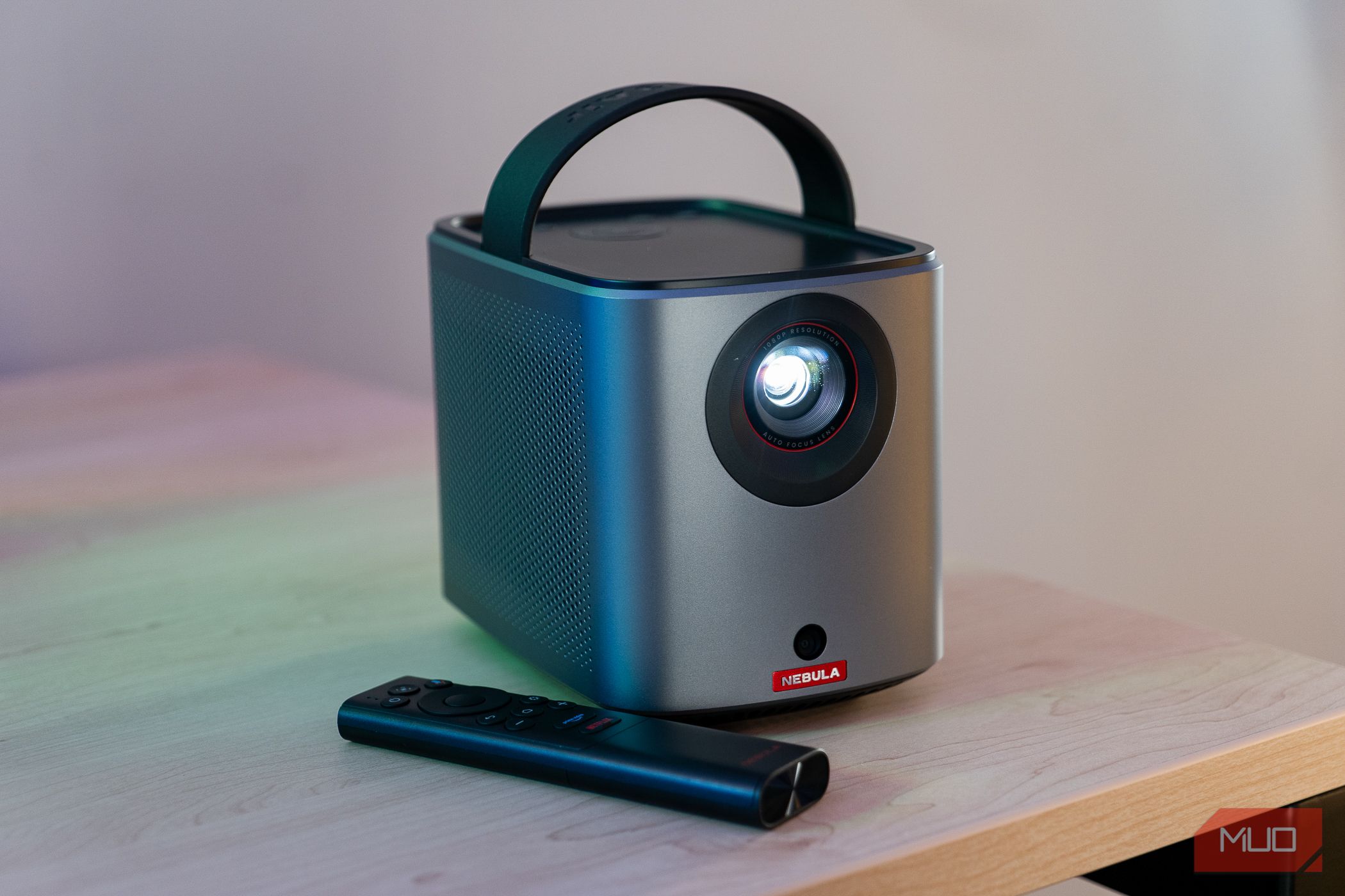 Anker Nebula Mars 3 Air 新品 Amazon.com: NEBULA Mars 3 Air GTV Projector - Netflix