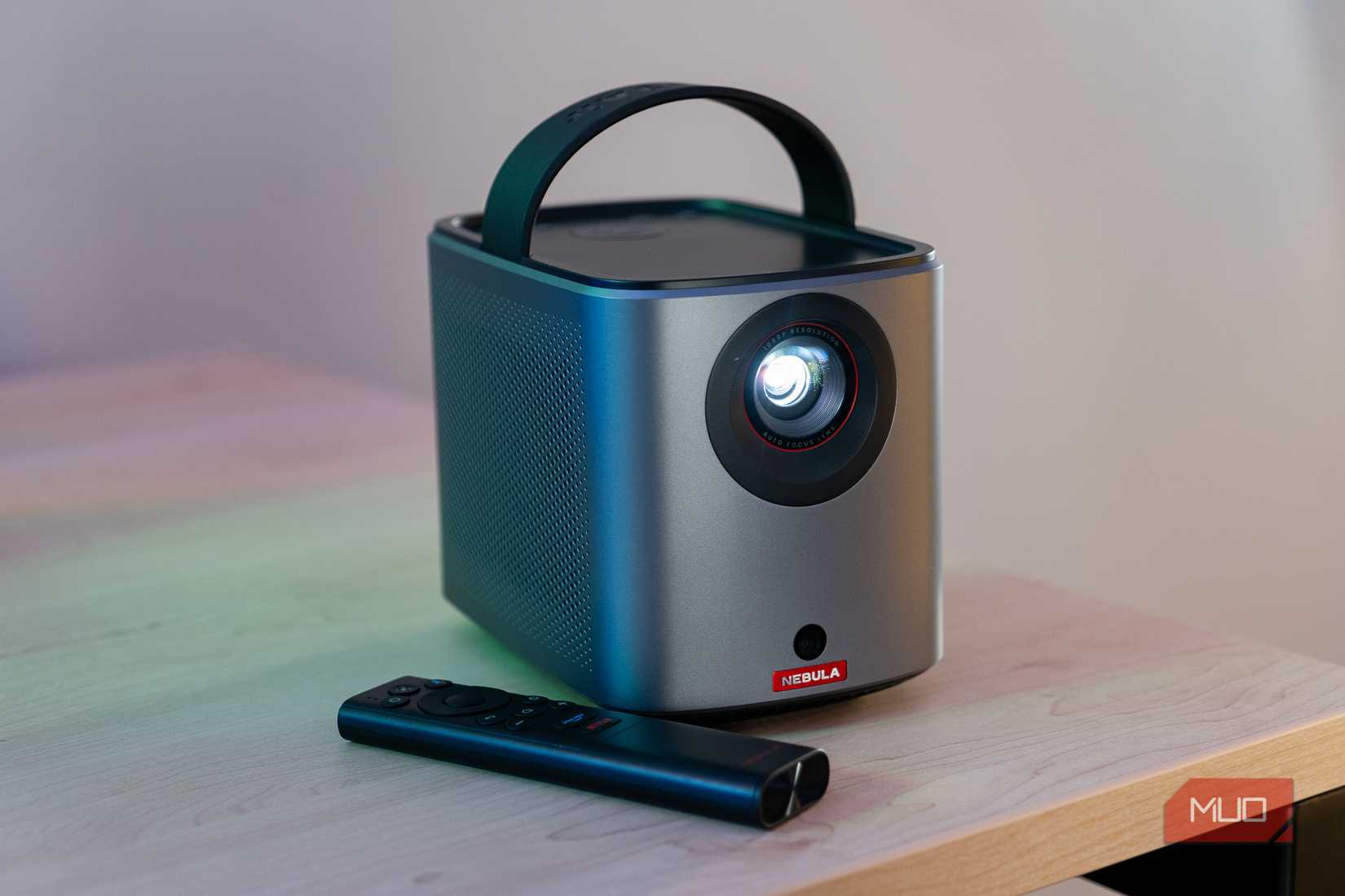 آنکر نبولا مارس 3 ایر نمای جلویی با ریموت