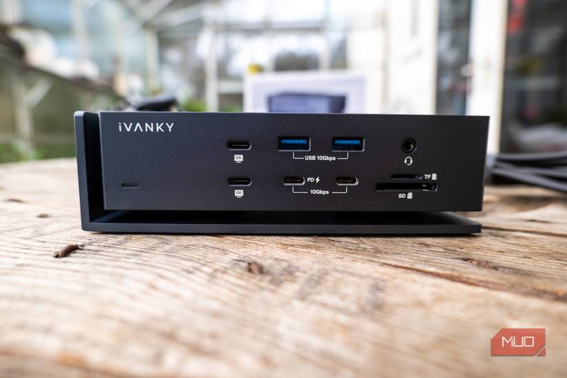 پورتهای جلوی FusionDock Max 1