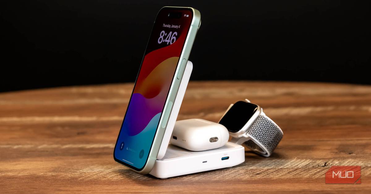 Anker MagGo Wireless Charging Station (Foldable 3-in-1) Review: A 