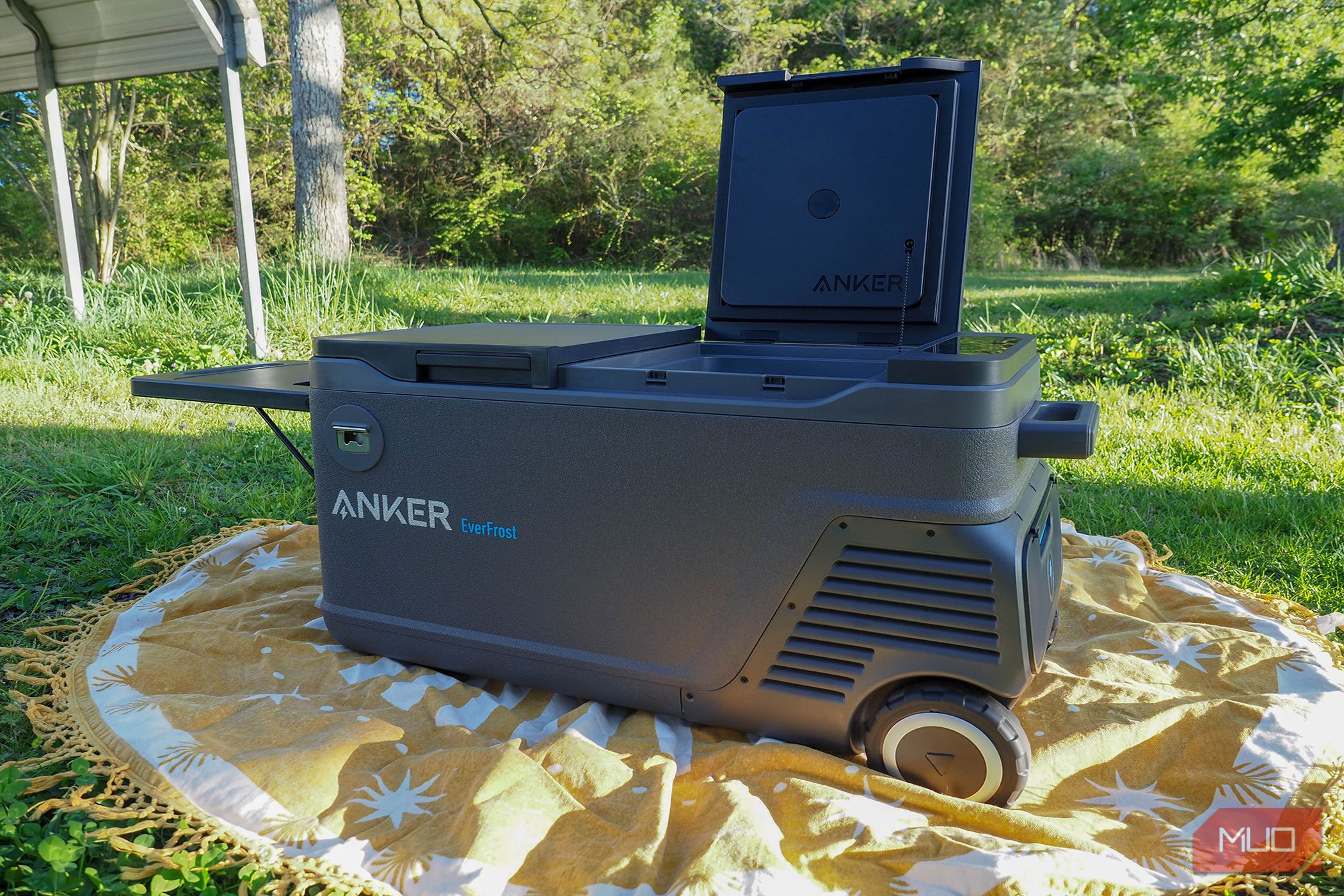 2気室 Anker EverFrost Powered Cooler 50 ankereverfrost50_featuredimage.jpg