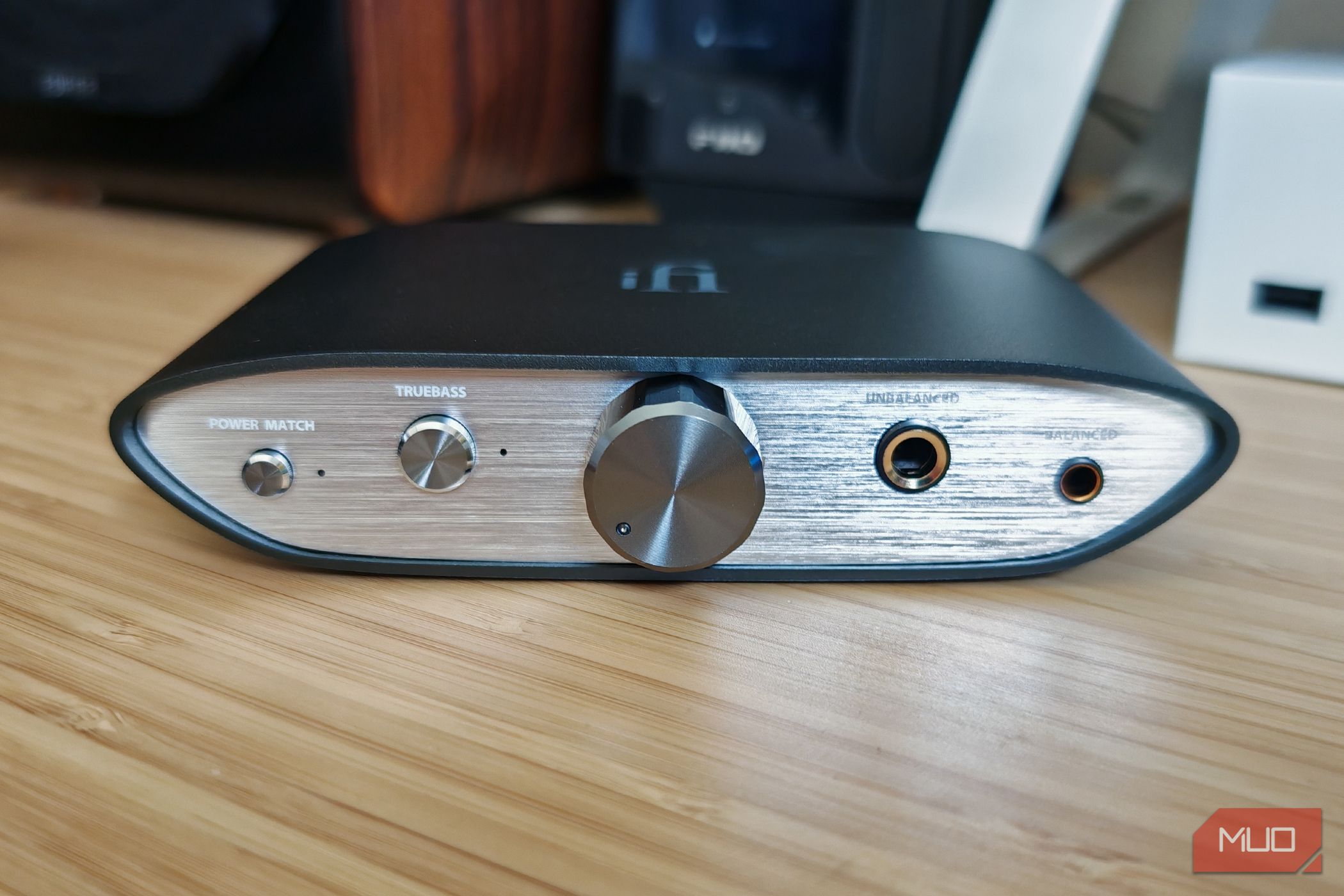 ifi-zen-dac-2-front-face-