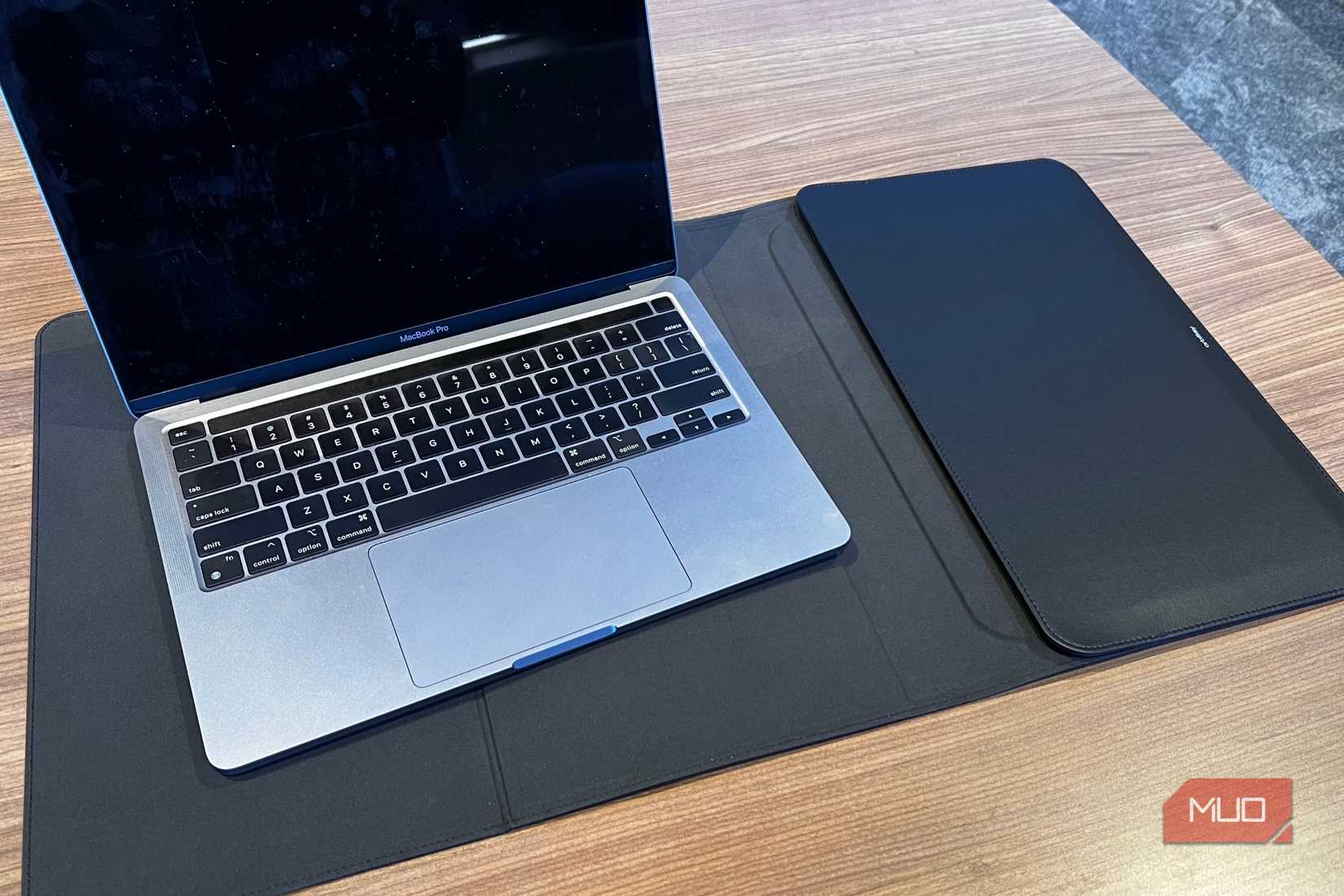 Orbitkey Hybrid Laptop Sleeve Review: You Get a Workspace While on
