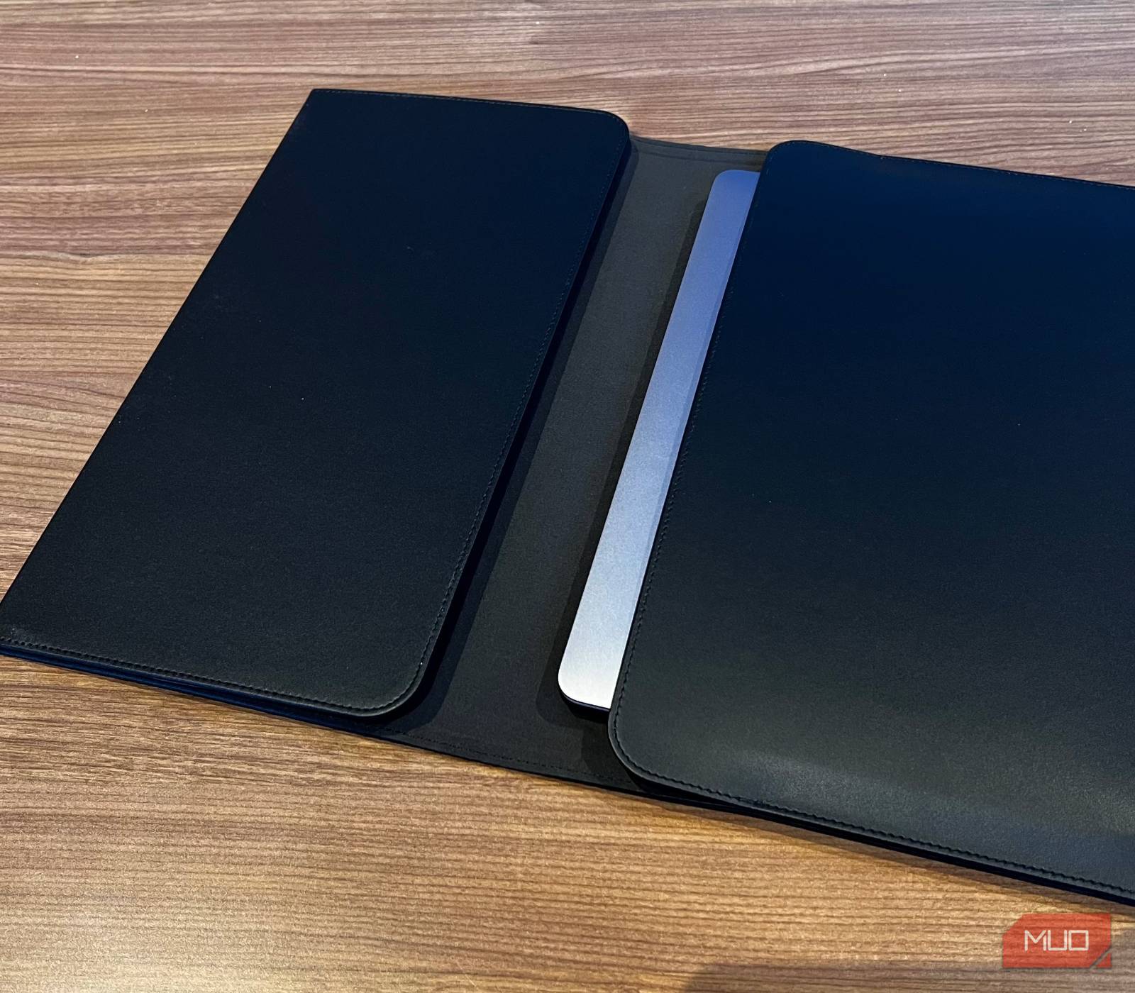 Orbitkey Hybrid Laptop Sleeve Review: You Get a Workspace While on
