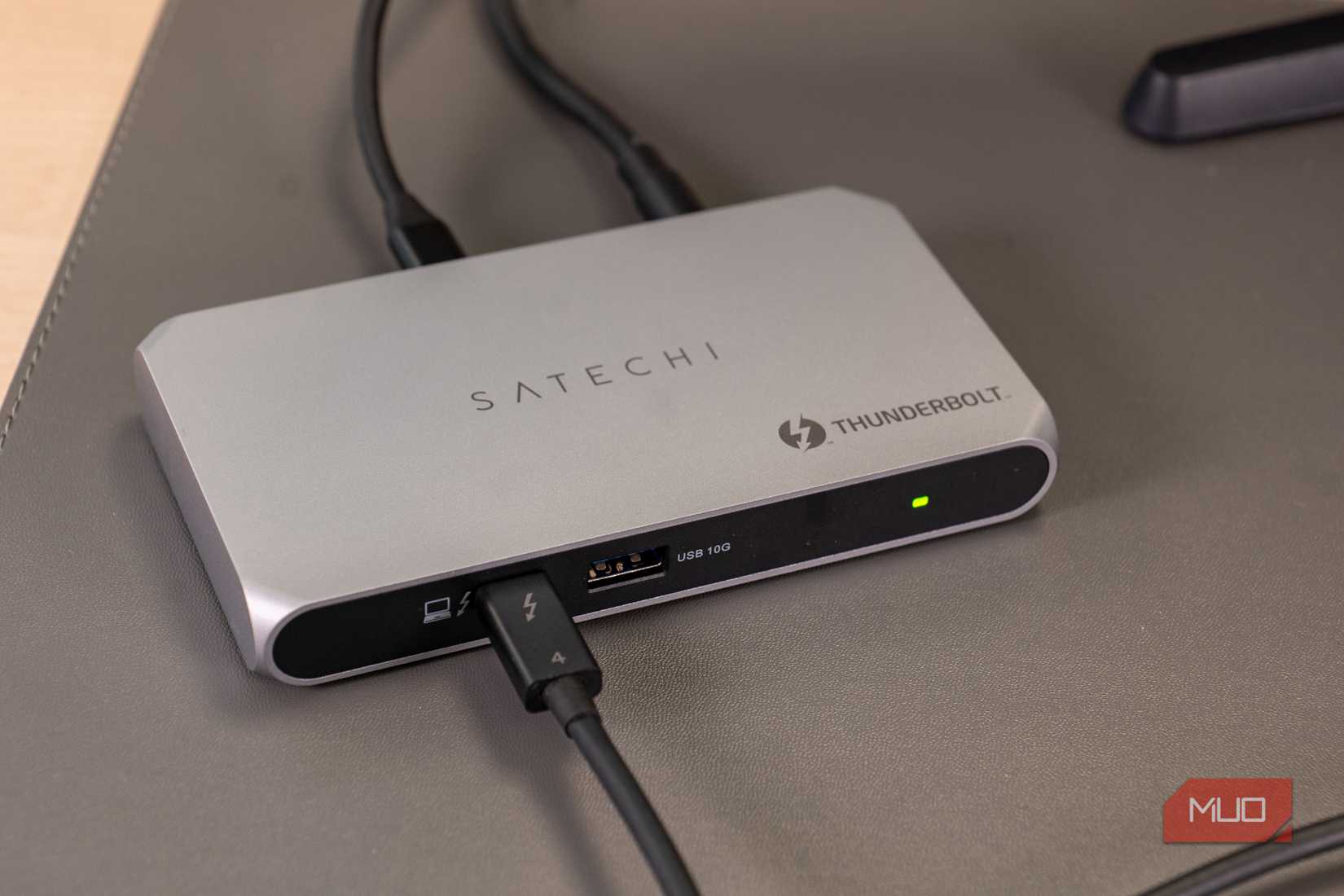 satechi thunderbolt 4 slim hub pro front