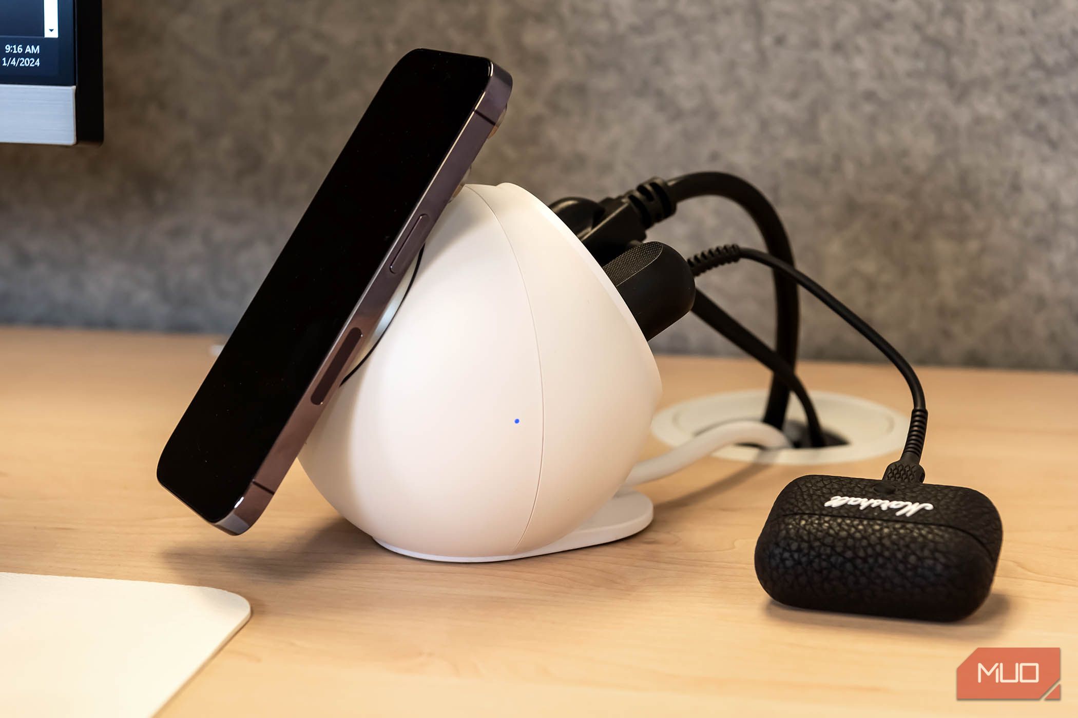 スマホアクセサリー Anker MagGo Magnetic Charging Station Anker MagGo Magnetic Charging Station (8-in-1) | モバイル